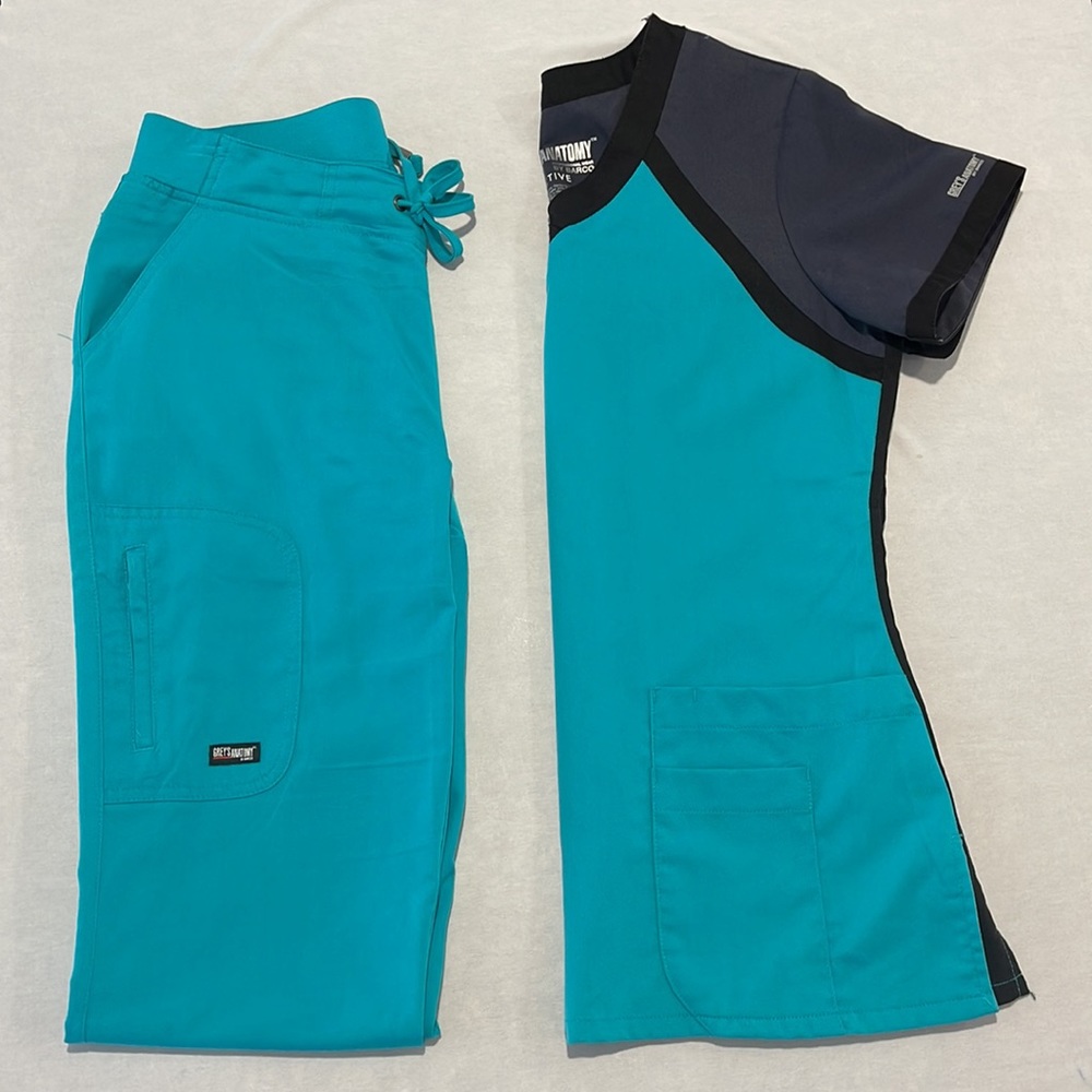 Grey’s Anatomy Scrub Set - Small